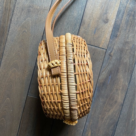 Straw Studios Rattan Crossbody Bag. Brown colour. - Picture 3 of 7